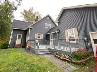 1481 N Main St, Winterport, ME 04496