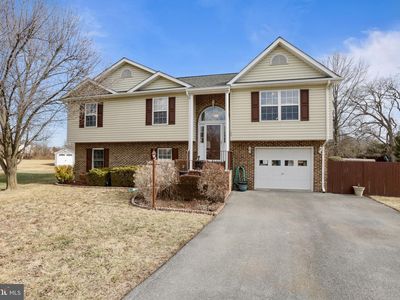 106 New Kent Ct, Stephens City, VA, 22655