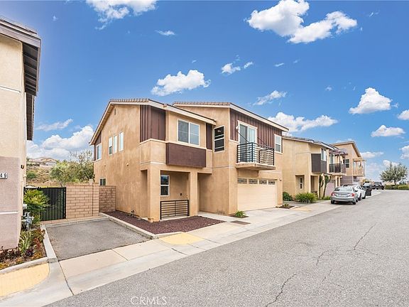 3rd image of 2055 N Colony Way