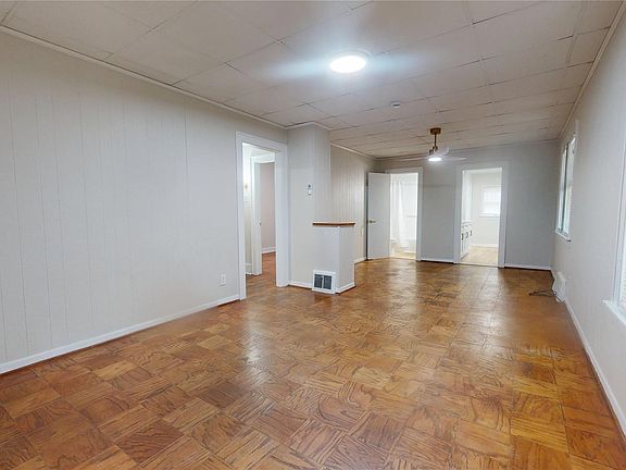 5th image of 54 W Hopkins Ave