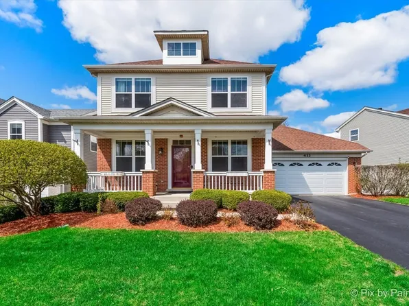 433 Valley View Dr, St Charles, IL 60175