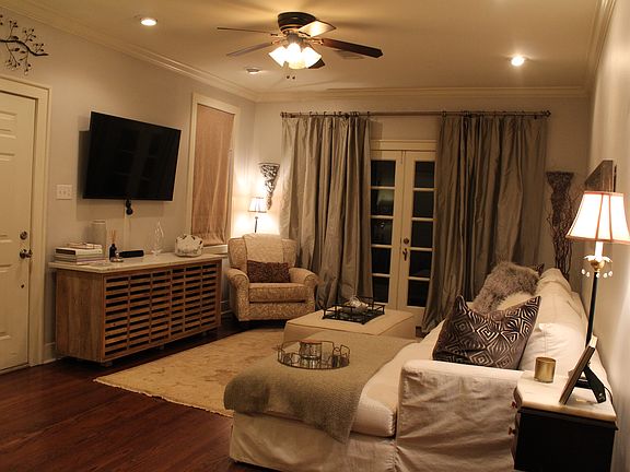 Living Rm. w/ Sunroom access