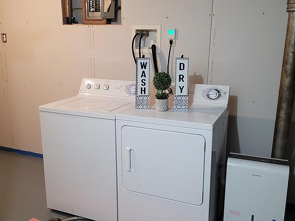 2nd image of 4116 G St