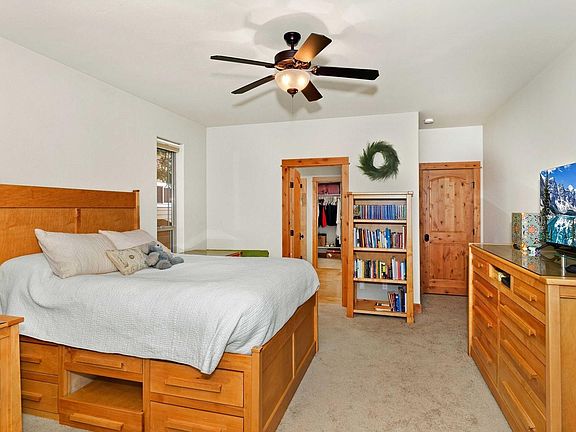 5th image of 4303 Burns Ct