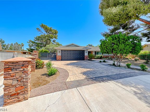 4th image of 1201 Eaton Dr