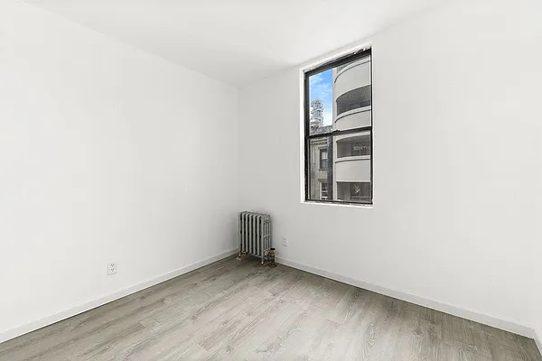 Rented by Compass | media 9