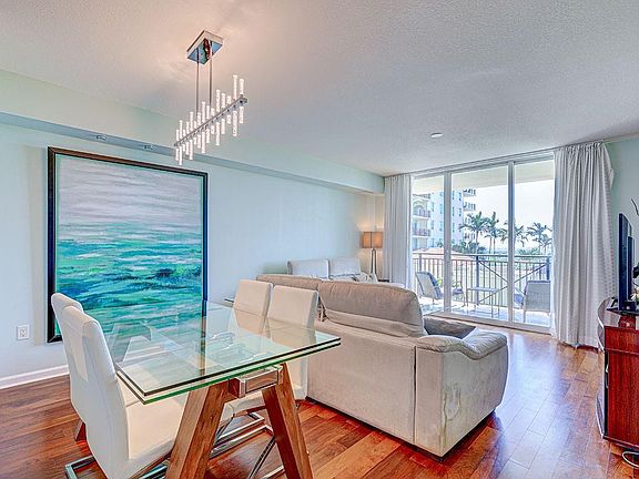 4th image of 610 W Las Olas Boulevard #911n