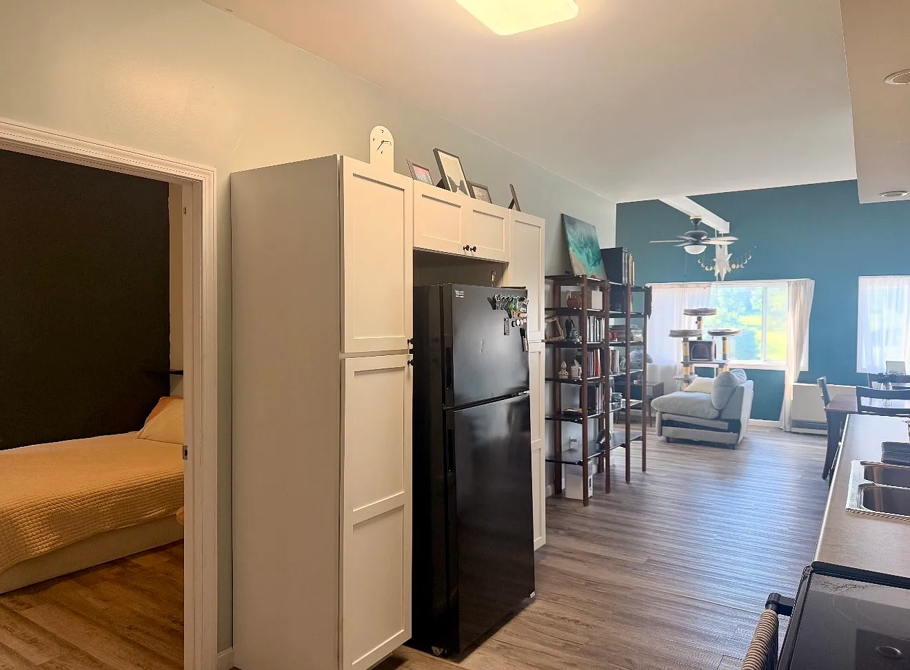 2 bed, 1000 sqft, $2,200 — Photo 4