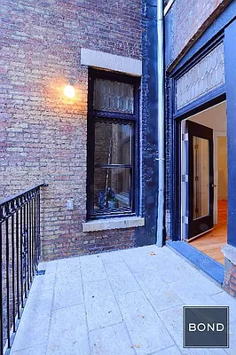 Rented by Bond New York | media 8