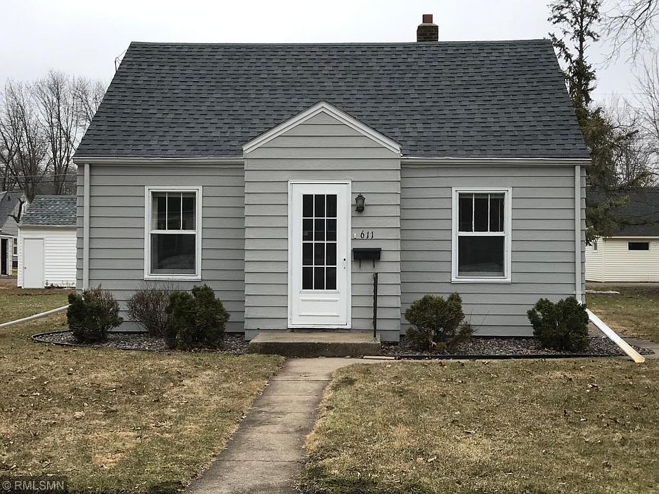 1st image of 611 E Chestnut St