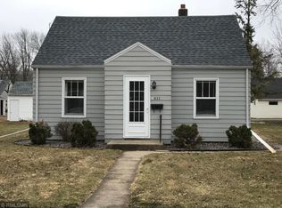 611 E Chestnut St, Redwood Falls, MN 56283
