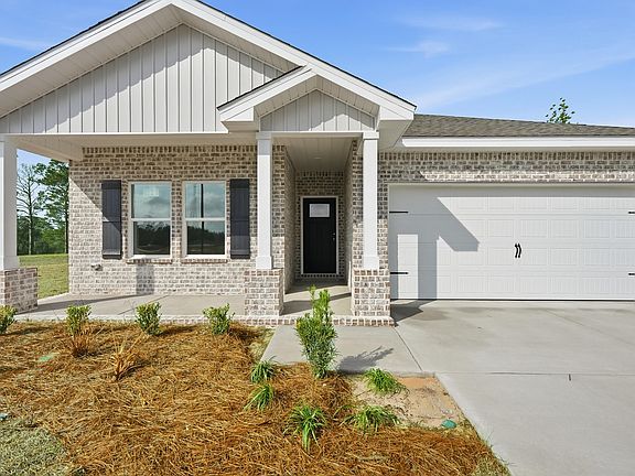 2nd image of 61 Spooner St