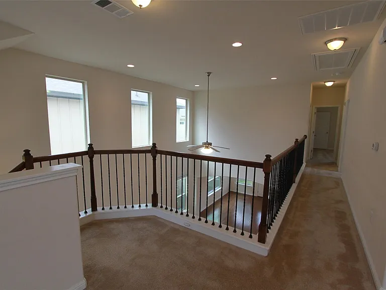 9304 Lost Bridge Ln — Photo 25