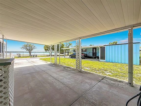 3rd image of 800 32ND AVENUE S #727