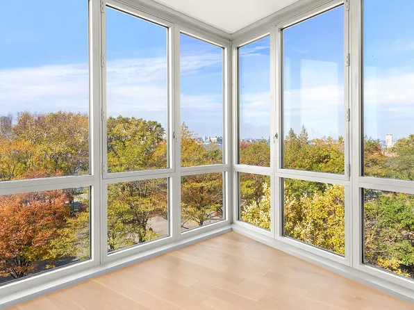 20 River Ter APT 6F, New York, NY 10282