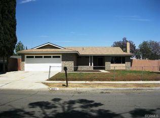 9571 Sycamore Dr, Fontana, CA 92335