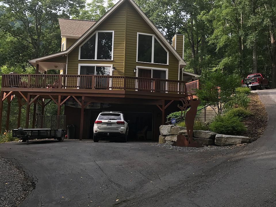 1st image of 17 Greenview Dr