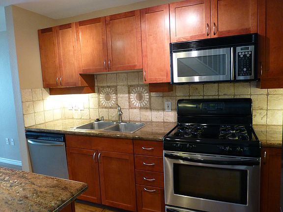 5th image of 1240 India St Unit 1708