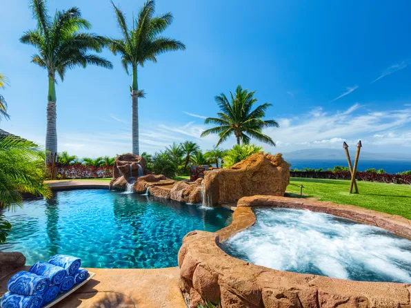 972 Kai Hele Ku Pl, Lahaina, HI 96761