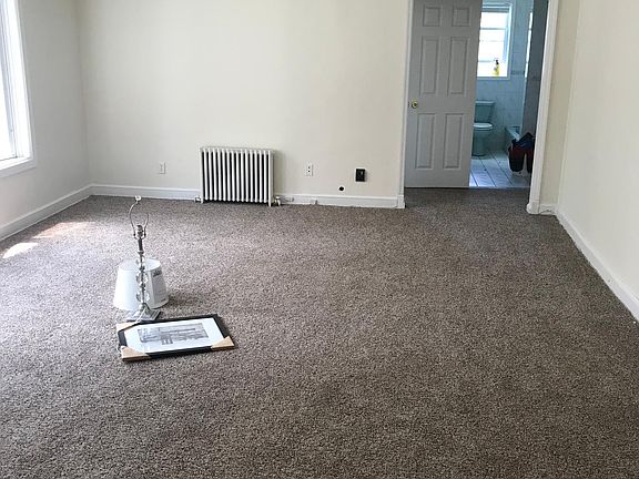 4th image of 189 Gilbert Ave Floor 2
