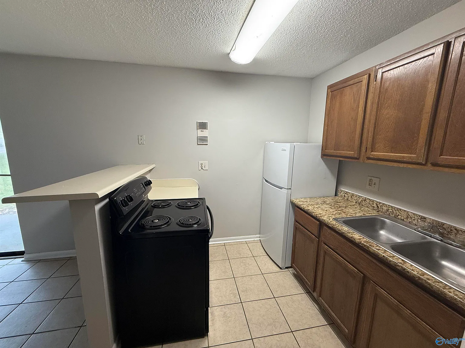 2 bed, 1.0 bath, 850 sqft, $800 — Photo 3