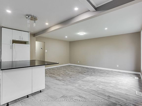 5th image of 63 Renny Cres