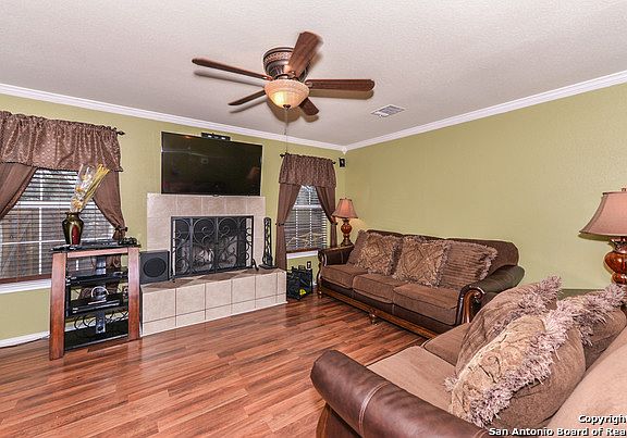 3rd image of 8806 Troy Dr