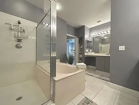 14815 Laguna Dr #103 — Photo 15