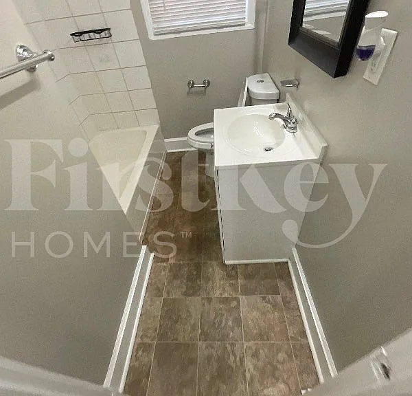 1731 N Olympian Way SW — Photo 10