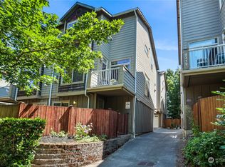 4318 8th Ave NE #A, Seattle, WA 98105