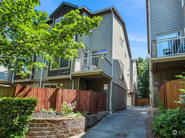 4318 8th Ave NE #A, Seattle, WA 98105