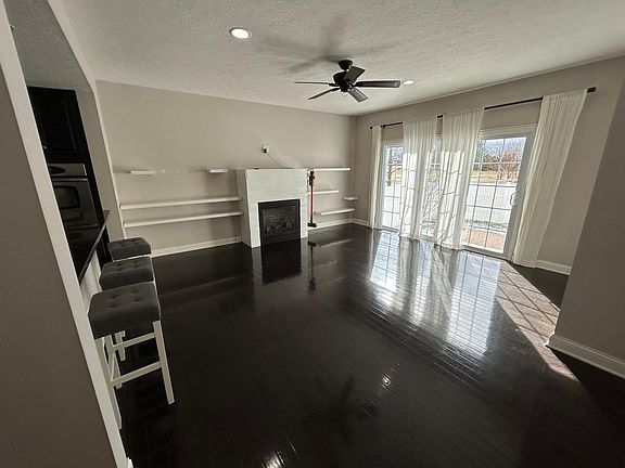 4th image of 5067 Notting Hill Dr