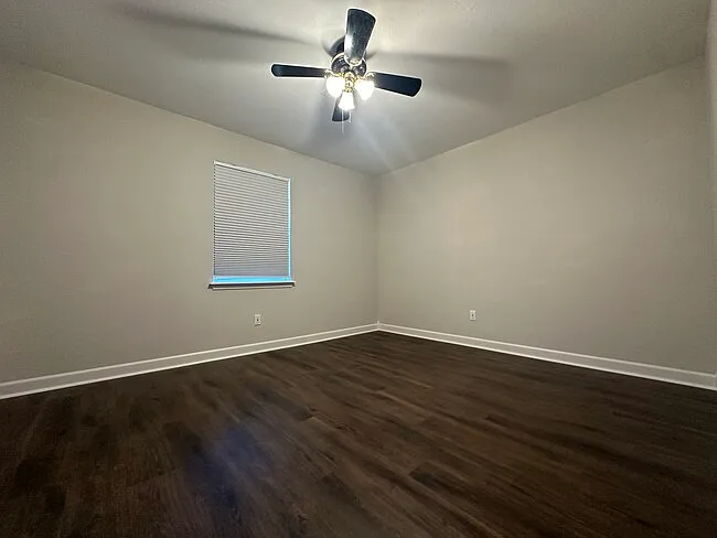 2204 Galaxy Dr — Photo 7