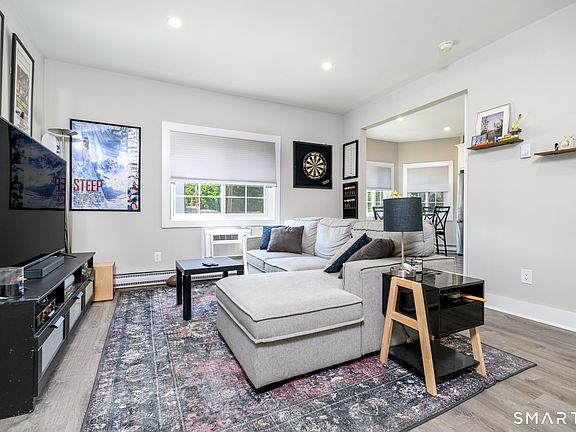 4th image of 750 Cove Rd APT 5