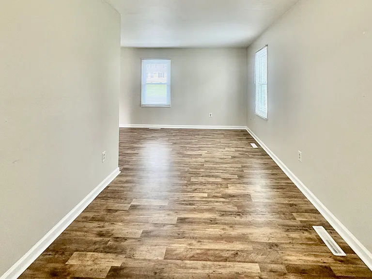 2906 Cara Ct — Photo 8