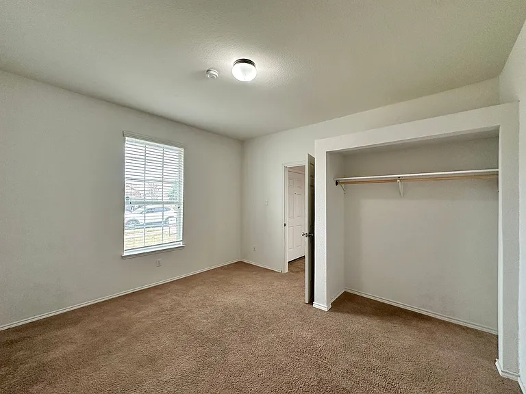 5304 Capricorn Loop — Photo 15