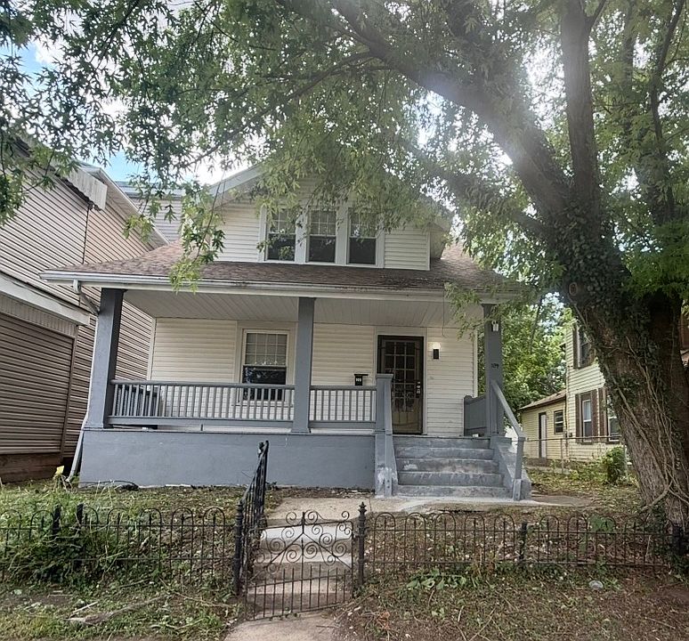 1st image of 109 S Irwin St