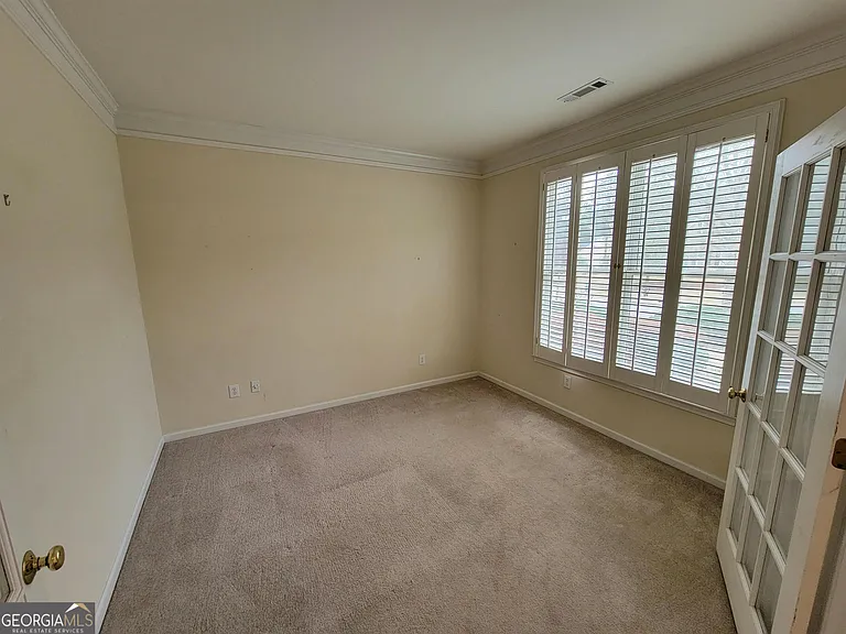 225 Lockmeade Way — Photo 6