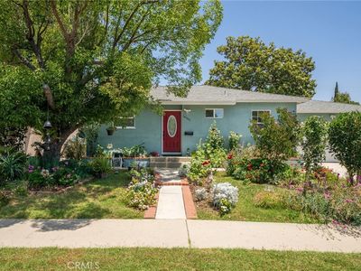 18201 Lull St, Reseda, CA, 91335