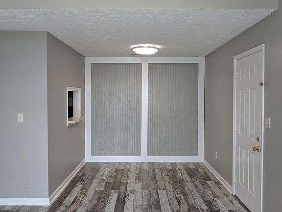 4th image of 404 Bainbridge Ct APT A3
