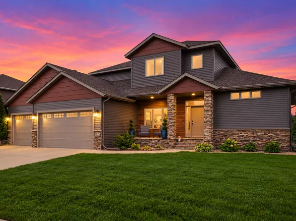 2815 Pyle Ln E, West Fargo, ND 58078