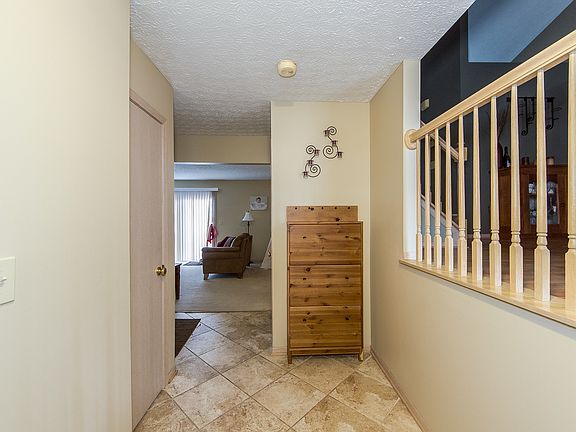 2nd image of 6068 Woodsboro Dr