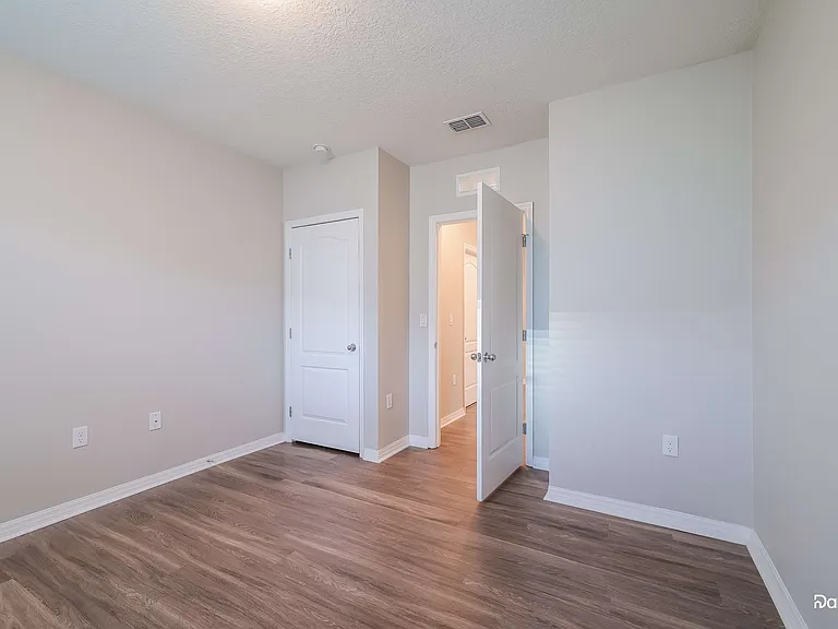 2330 Sequoia Way — Photo 13