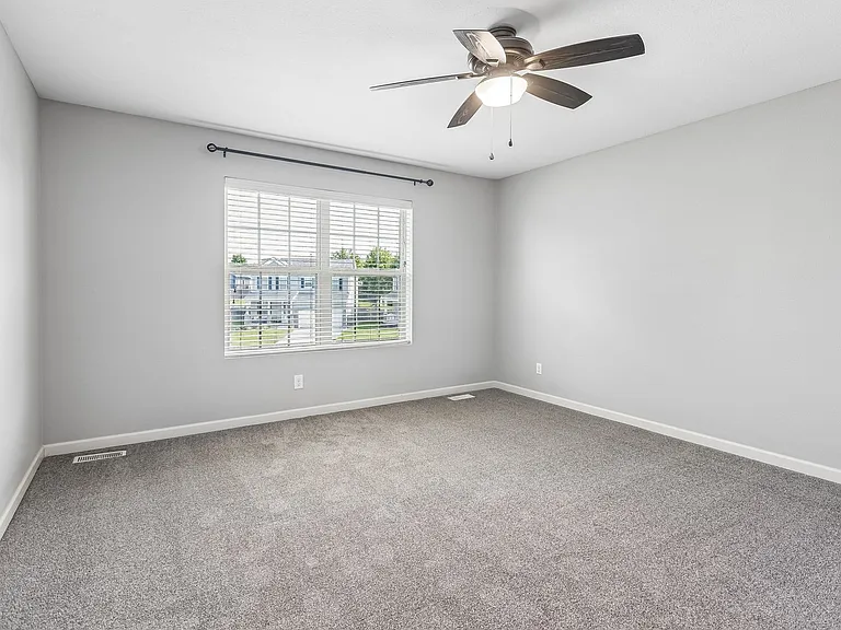15915 Filmore Cir — Photo 13