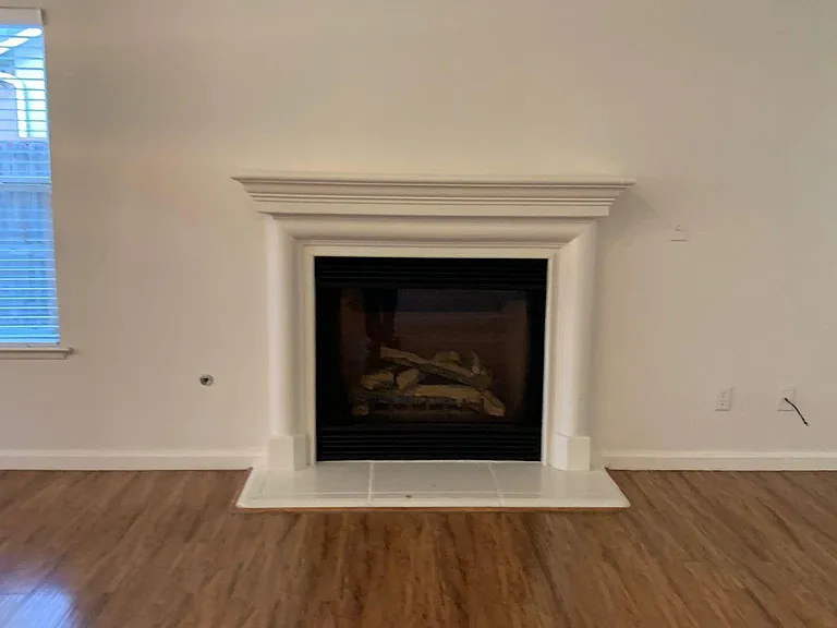 2832 E Cromwell Ave — Photo 16
