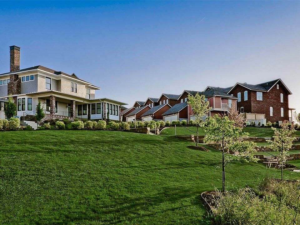 2nd image of 1932 Panorama Pl #4