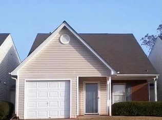 25 Lakeside Cir, Covington, GA 30016