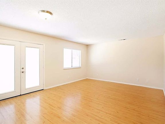 5th image of 43130 Weyand Ct