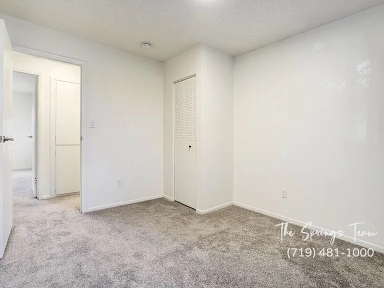 7240 Sullivan Cir — Photo 40
