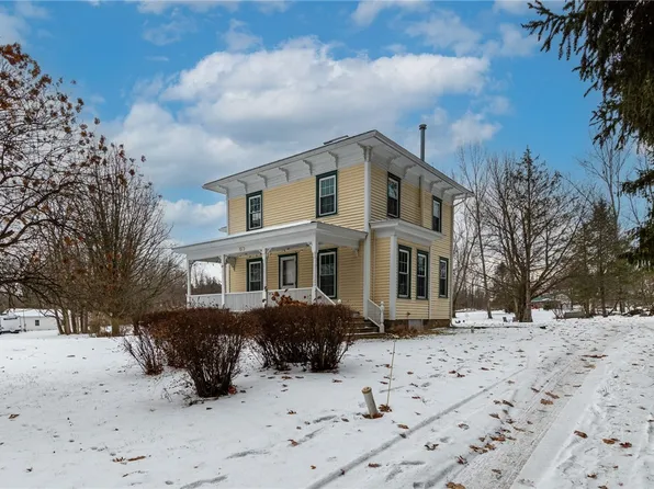 51 State St, Bloomfield, NY 14469